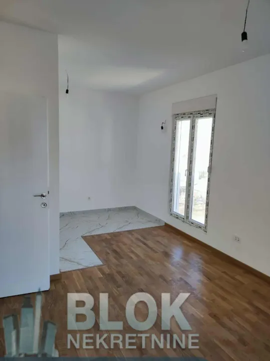 Izdavanje, jednosoban stan, 45m², Zagorič, Podgorica