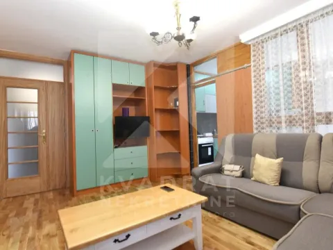 Izdavanje, jednosoban stan, 50m2, Blok 5, Podgorica