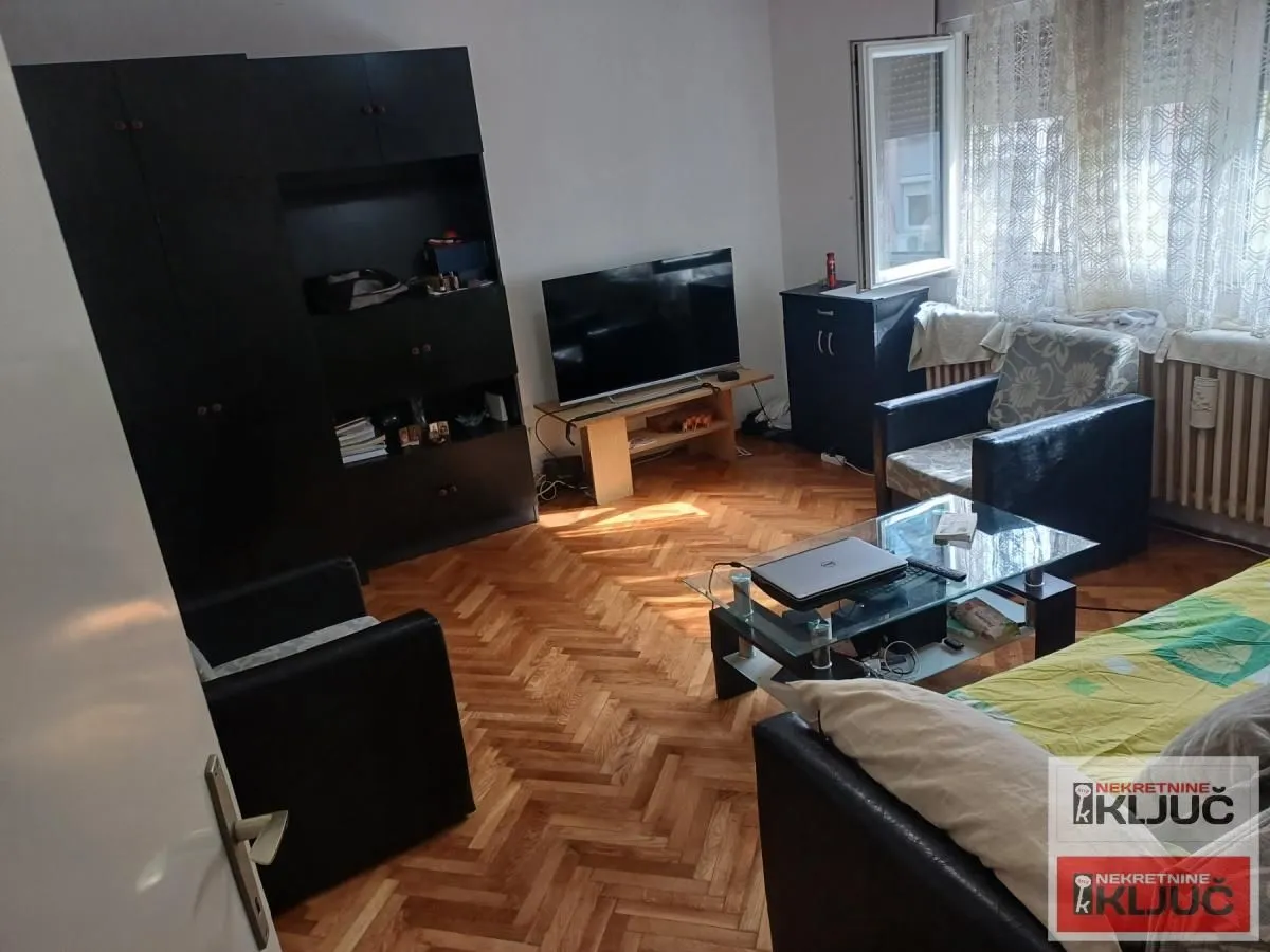 Prodaja, dvosoban stan, 48m², Grbavica, Novi Sad Sve Podlokacije