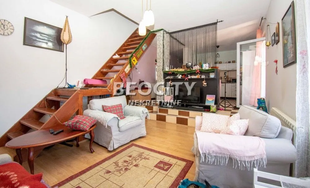 Prodaja, stan, 115m², Petlovo Brdo, Beograd