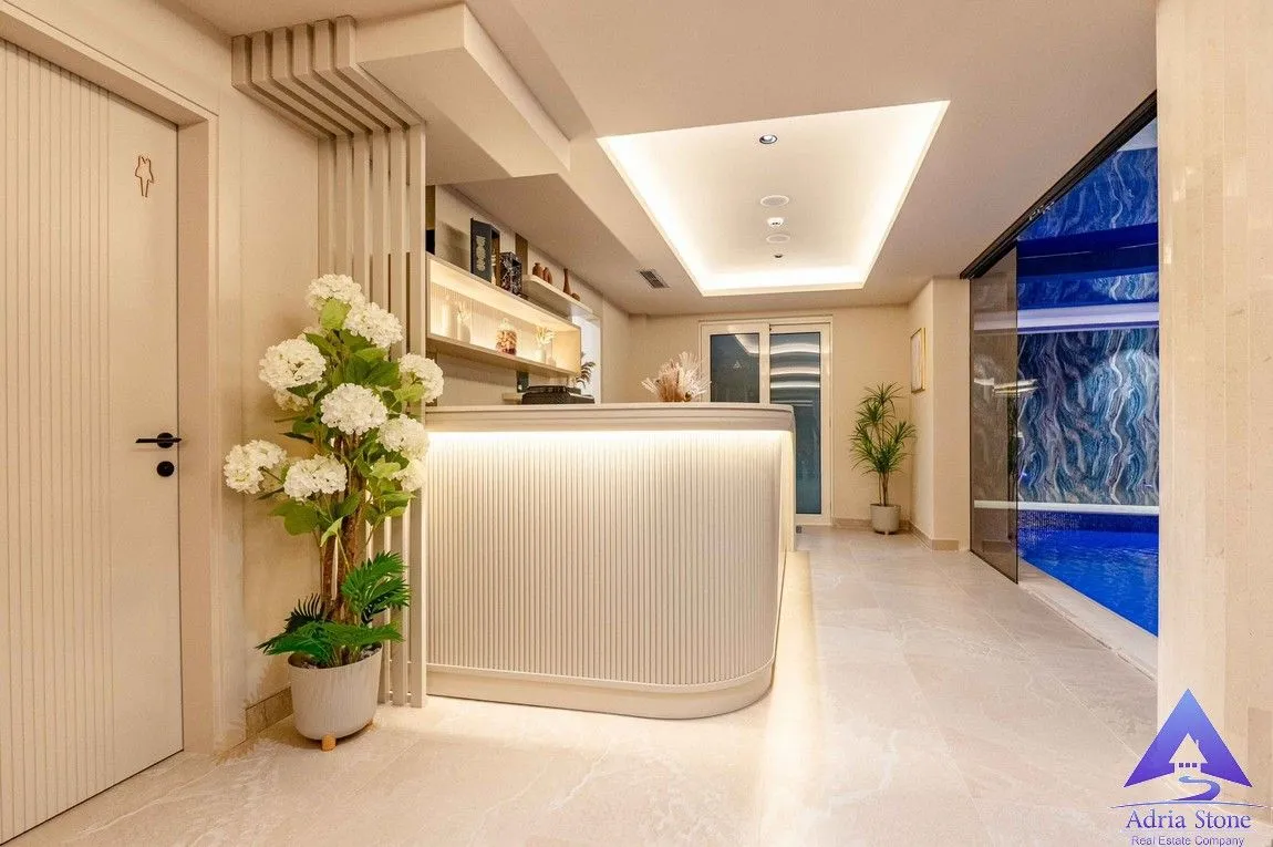 Izdavanje, poslovni prostor, 350m², Pržno, Budva