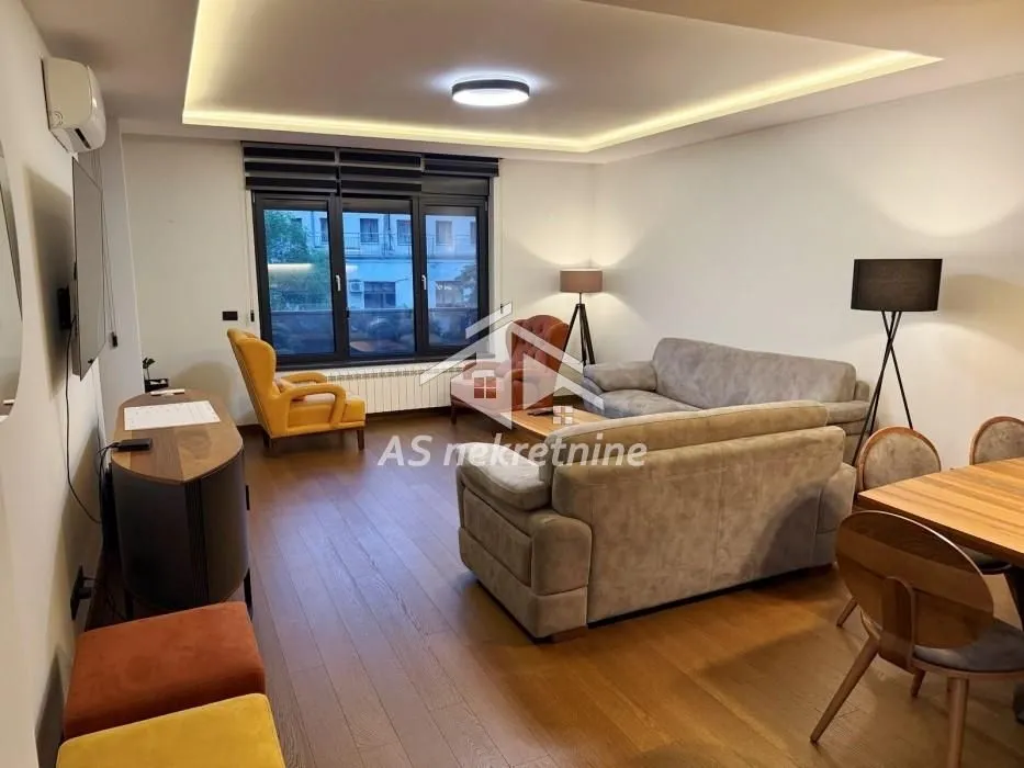 Izdavanje, trosoban stan, 90m², Banovo Brdo, Beograd