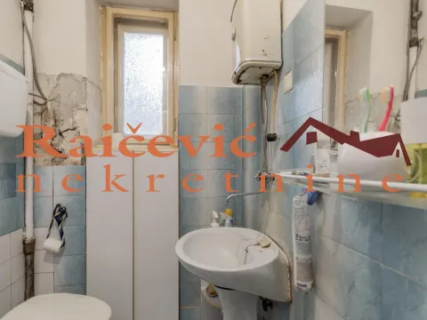 Prodaja, trosoban stan, 77m², Skadarlija, Beograd - image 13