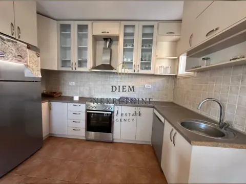 Izdavanje, dvosoban stan, 108m², Stari Aerodrom, Podgorica - image 14