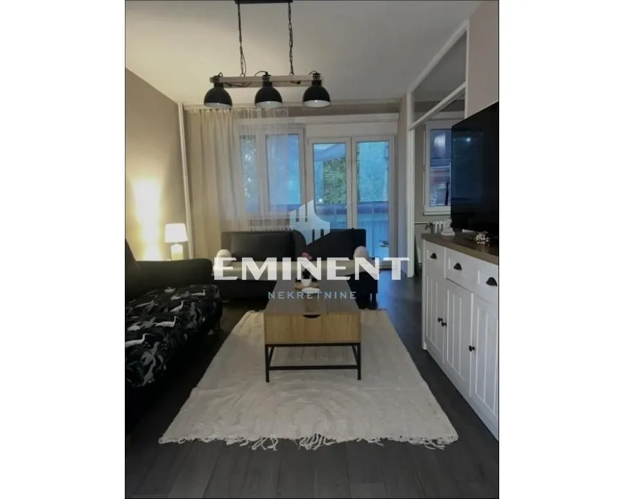 Izdavanje, trosoban stan, 80m², Novi Beograd Blok 62, Novi Beograd Sve Podlokacije