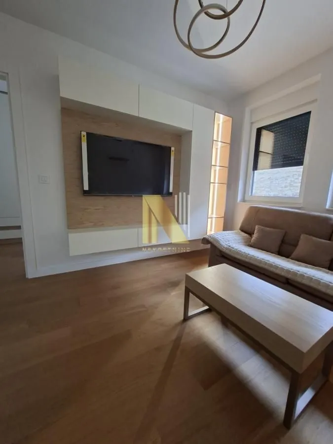 Izdavanje, jednosoban stan, 45m², Sajmište, Novi Sad