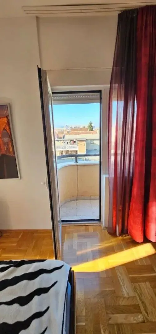 Rent, two bedroom apartment, 70m², Podgorica, Crna Gora