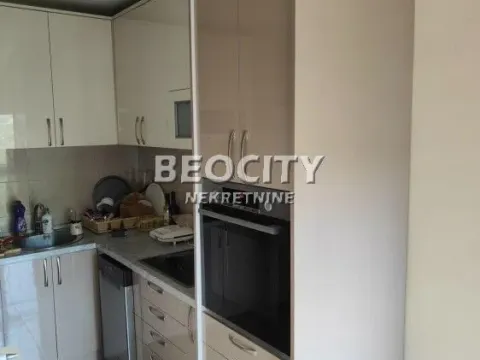 Prodaja, četvorosoban stan, 100m², Novo naselje, Novi Sad - image 5