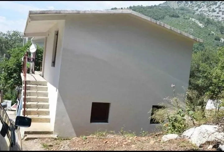 Sale, house, 100m², Bar, Crna Gora