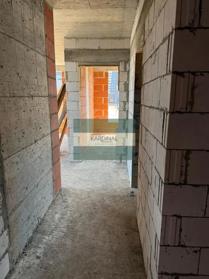 Prodaja, dvosoban stan, 68m², Centar, Jagodina
