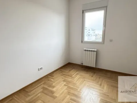 Prodaja, trosoban stan, 69m², Surčin, Beograd - image 12