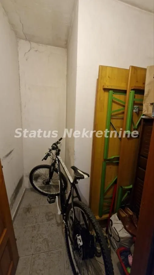 Prodaja, trosoban stan, 68m², Nova Detelinara, Novi Sad Sve Podlokacije