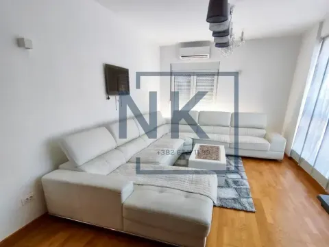 Izdavanje, dvosoban stan, 75m², Stari Aerodrom, Podgorica