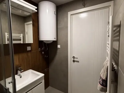 Izdavanje, dvosoban stan, 55m², Čair, Niš - image 9