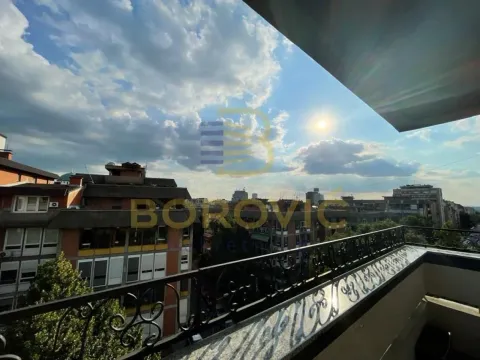 Izdavanje, trosoban stan, 90m², Kalenić Pijaca, Vračar Sve Podlokacije - image 17