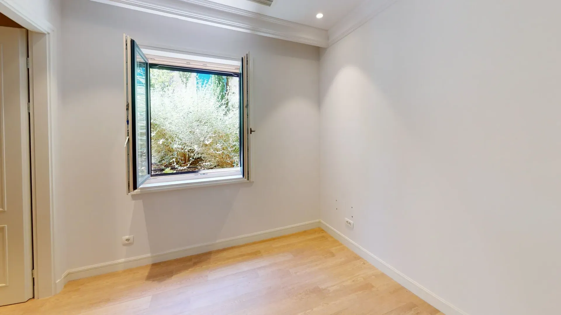 Sale, two bedroom apartment, 124m², Kotor, Crna Gora
