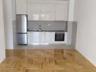 Izdavanje, dvosoban stan, 60m², Stari Aerodrom, Podgorica - image 9