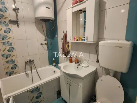 Sale, two bedroom apartment, 80m², Stara Varoš, Podgorica - image 8