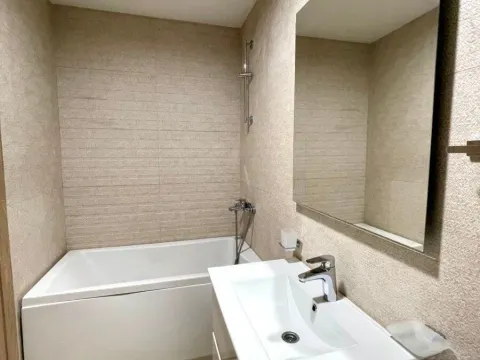 Izdavanje, dvosoban stan, 70m², Master Kvart, Podgorica - image 10