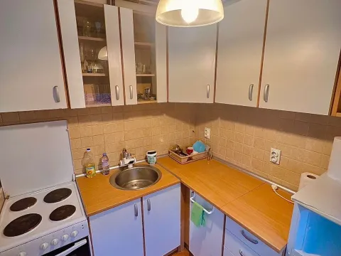 Izdavanje, trosoban stan, 67m², Banovo Brdo, Beograd - image 5