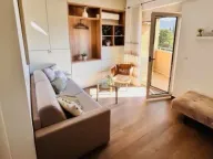 Rent, studio apartment, 25m², Bečići, Budva - image 1