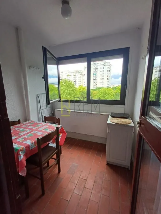 Rent, one bedroom apartment, 33m², Blok 5, Podgorica