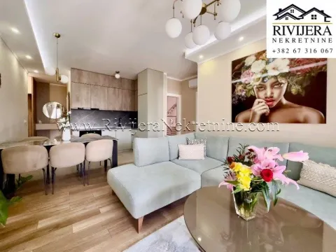 Sale, three bedroom apartment, 72m², Dobrota, Kotor