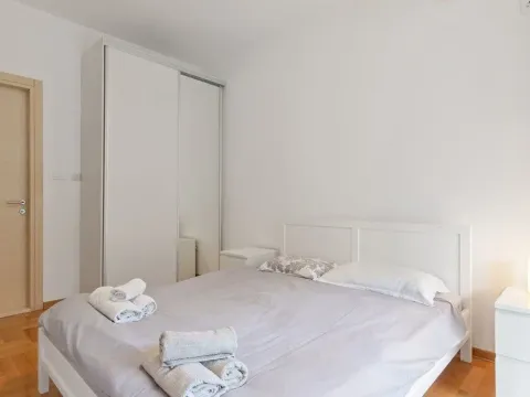 Sale, three bedroom apartment, 97m², Morinj, Kotor - image 9