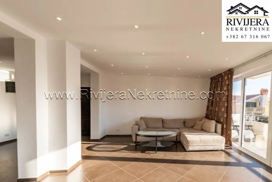 Prodaja, kuća, 297m², Topla, Herceg Novi