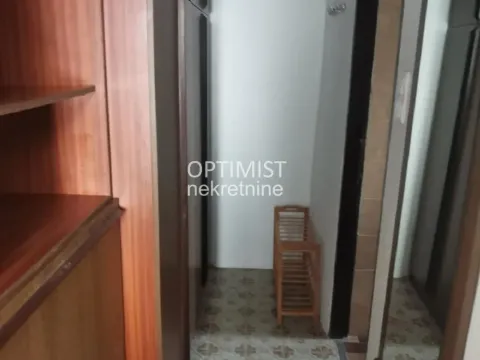 Izdavanje, dvosoban stan, 46m², Zemun Gornji Grad, Zemun Sve Podlokacije - image 6