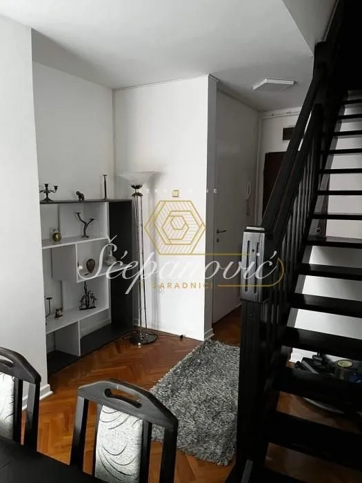 Prodaja, trosoban stan, 71m², Grbavica, Novi Sad Sve Podlokacije