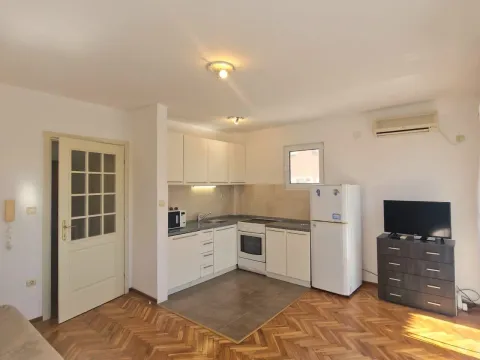 Prodaja, jednosoban stan, 48m², Petrovac, Budva - image 9