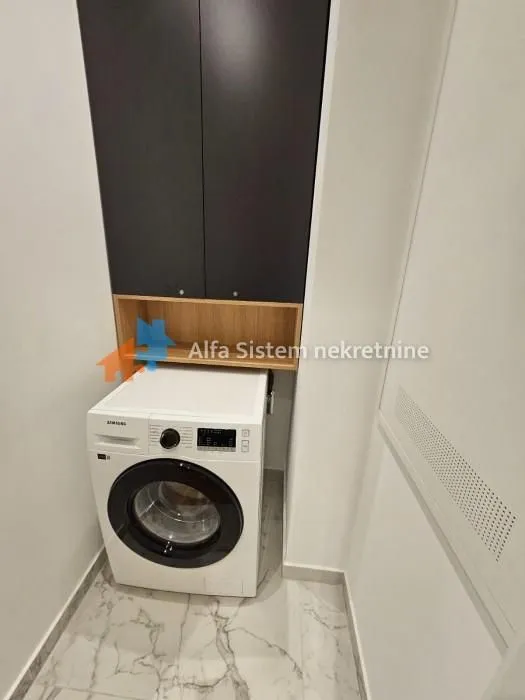 Rent, one bedroom apartment, 40m², Novi Beograd Blok 65, Novi Beograd Sve Podlokacije