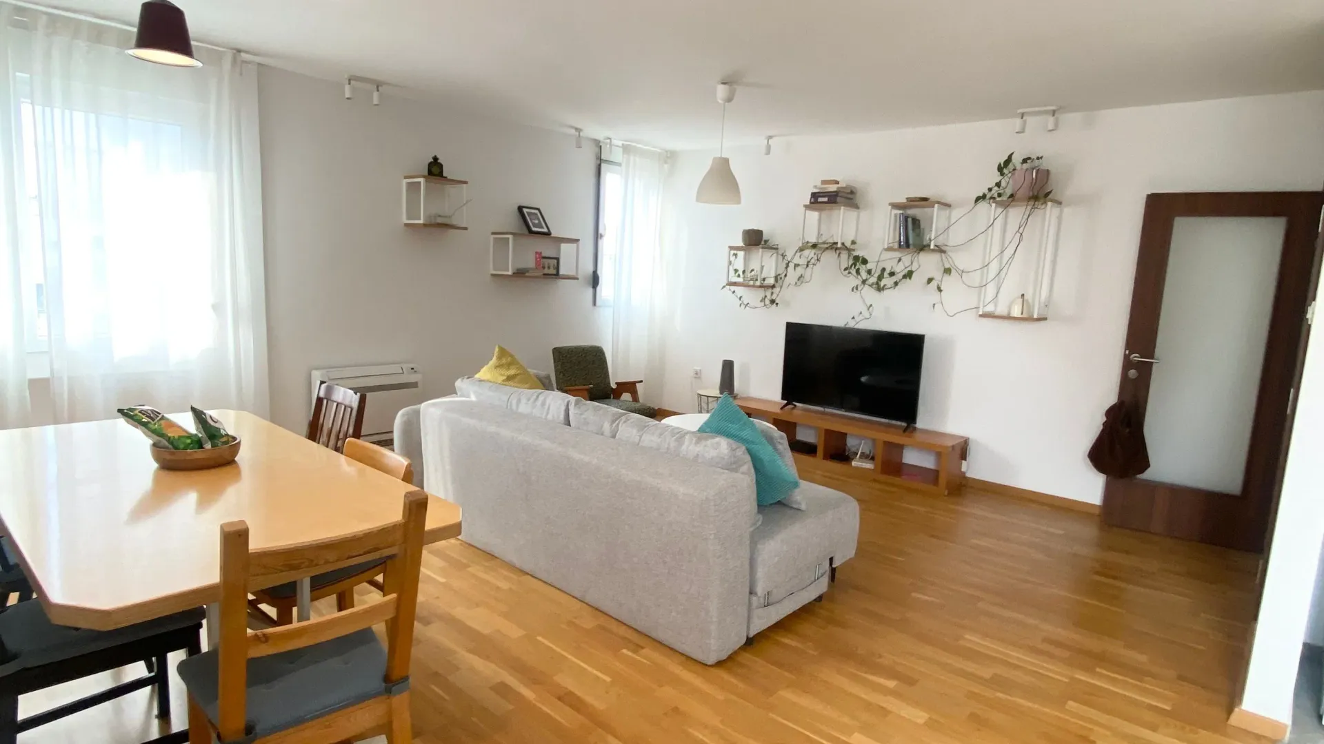 Prodaja, trosoban stan, 95m², Blok 5, Podgorica