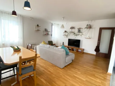 Sale, three bedroom apartment, 100m², Blok 5, Podgorica - image 17