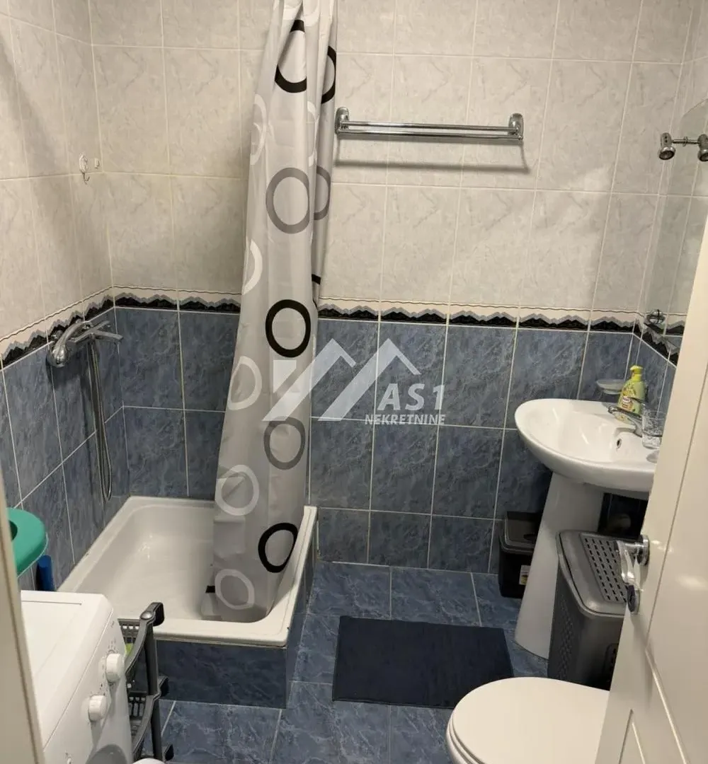 Rent, one bedroom apartment, 37m², Grbavica, Novi Sad Sve Podlokacije