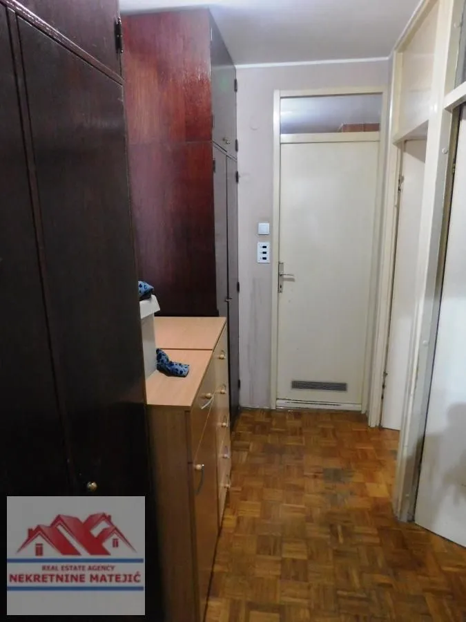Prodaja, trosoban stan, 71m², Veliki park, Kragujevac