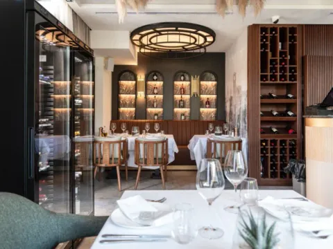 Prodaja, ugostiteljski objekat, 172m², City Kvart, Podgorica - image 7