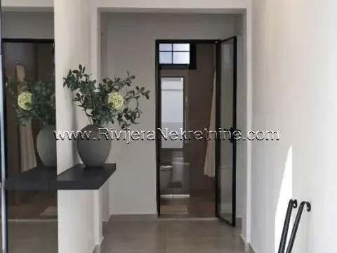 Prodaja, kuća, 424m², Tivat, Crna Gora - image 12