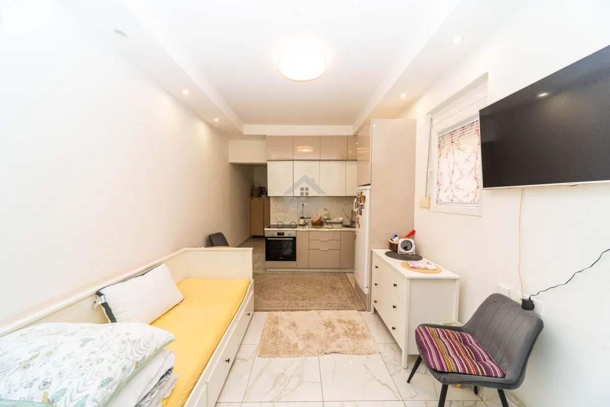 Izdavanje, stan, 20m², Stari Aerodrom, Podgorica