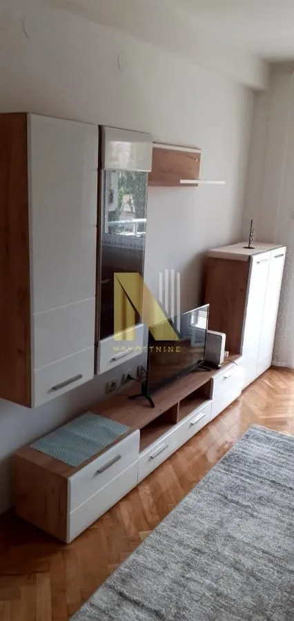 Izdavanje, dvosoban stan, 41m², Nova Detelinara, Novi Sad Sve Podlokacije