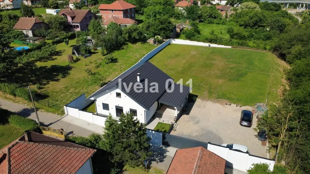 Sale, house, 120m², Voždovac Sve Podlokacije, Beograd