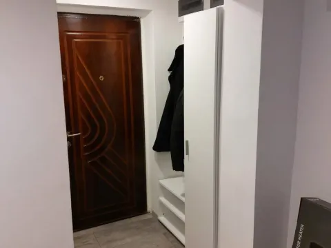 Prodaja, jednosoban stan, 33m², Zemun Centar, Zemun Sve Podlokacije - image 9