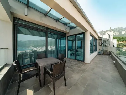 Prodaja, trosoban stan, 257m², Bečići, Budva - image 10