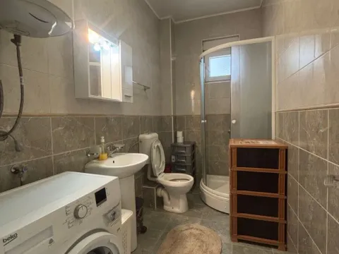 Izdavanje, dvosoban stan, 74m², City Kvart, Podgorica - image 14