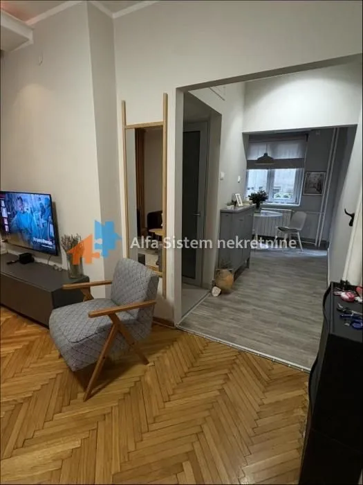 Izdavanje, jednosoban stan, 50m², Stari Grad, Beograd
