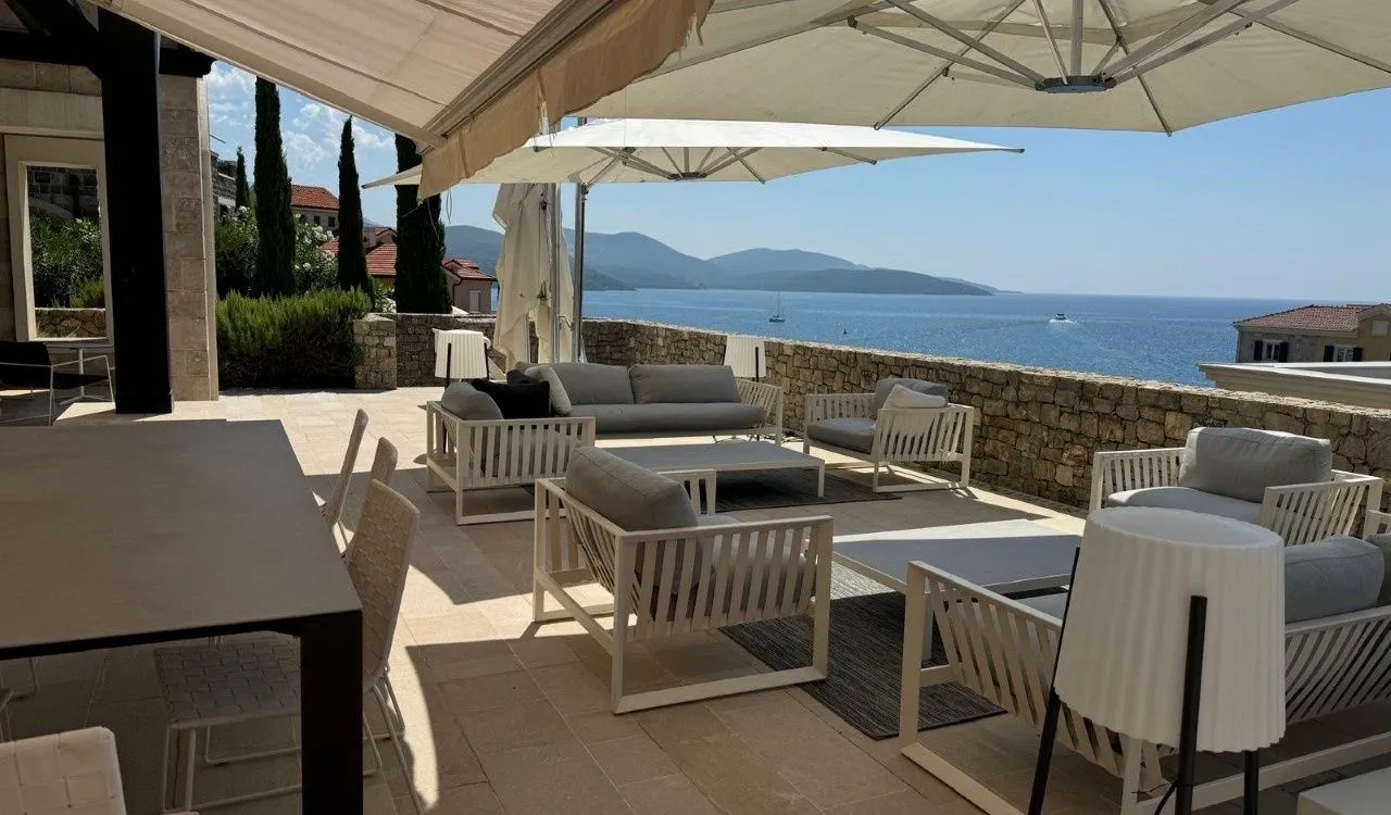 Prodaja, trosoban stan, 130m², Luštica Bay, Tivat