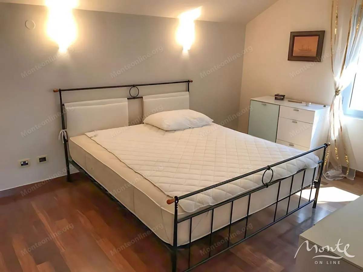Prodaja, kuća, 390m², Stoliv, Kotor