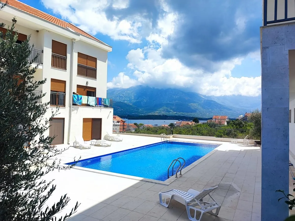Prodaja, trosoban stan, 113m², Đuraševići, Tivat