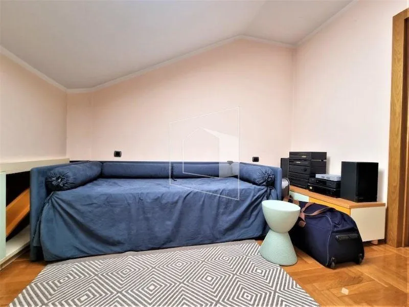 Prodaja, stan, 280m², Preko Morače, Podgorica